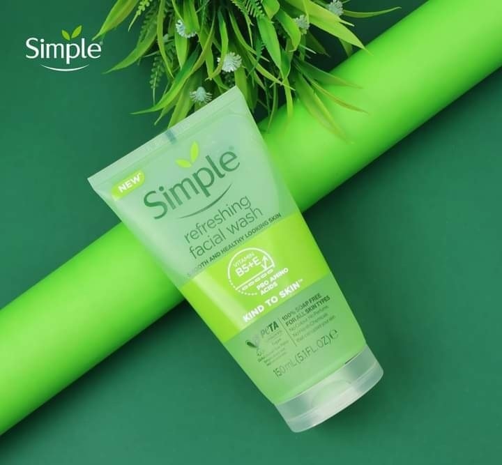 Simple Refreshing Facewash (For Oily Skin) UK